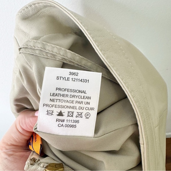 Tory Burch Genuine Leather Perforated Skirt Size 4 - Picture 4 of 4